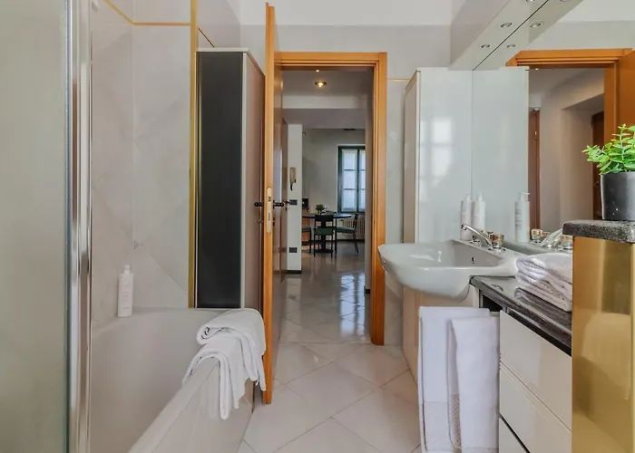 Square By Wonderful Italy Apartment