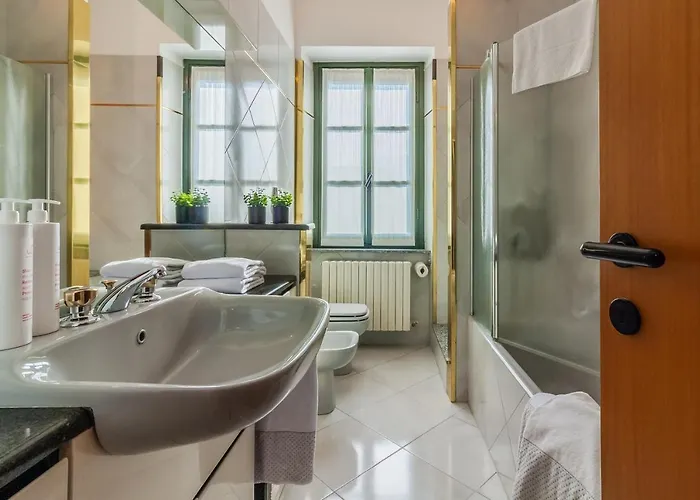 Square By Wonderful Italy Bellagio