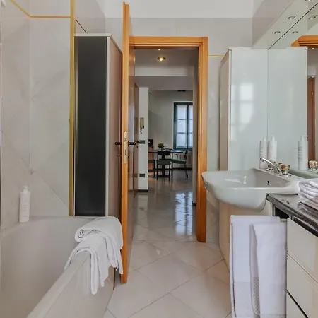Square By Wonderful Italy Apartment