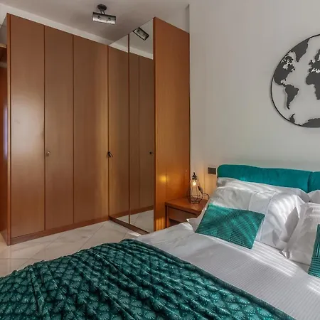 Apartment Square By Wonderful Italy Bellagio