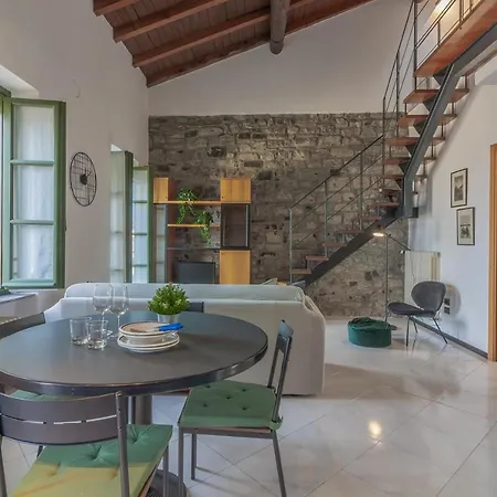 Apartment Square By Wonderful Italy *