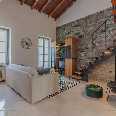 Apartment Square By Wonderful Italy Bellagio